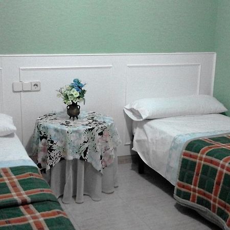 马德里 Callao旅馆 外观 照片